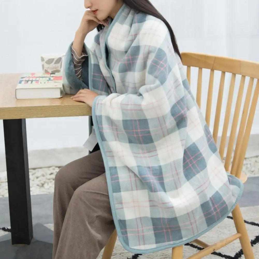 Cape Poncho à Carreaux Bleu Clair vue 2 - Bracksley